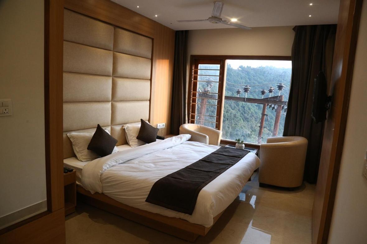 Hotel Shining Hills Masuri Exterior foto