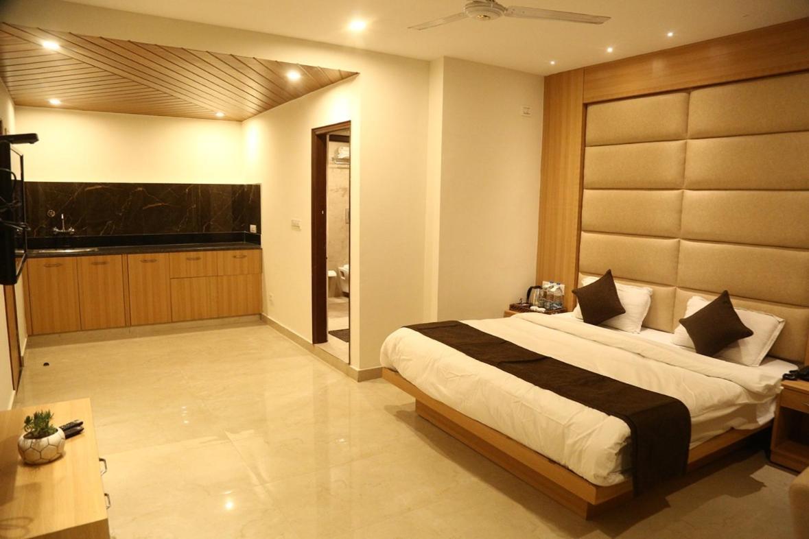Hotel Shining Hills Masuri Exterior foto
