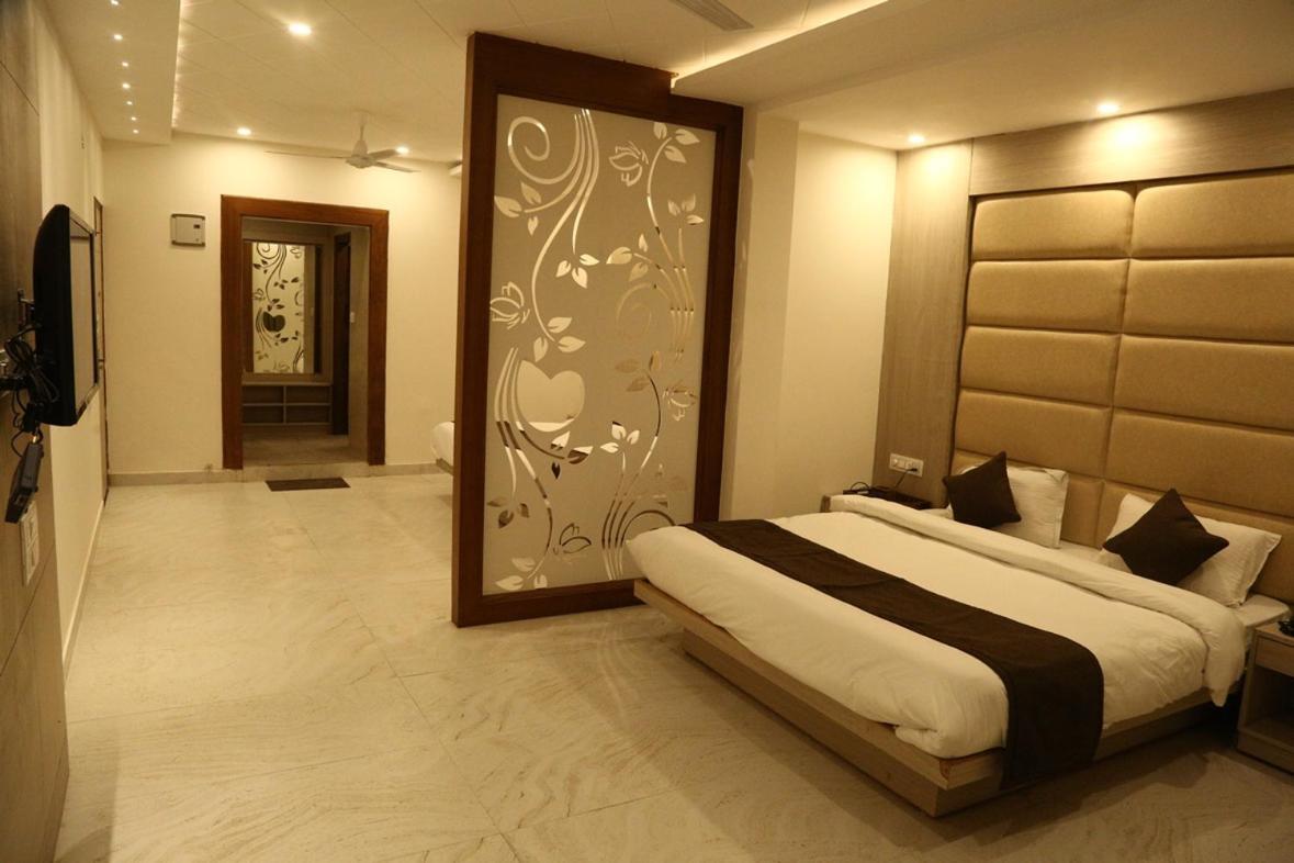 Hotel Shining Hills Masuri Exterior foto